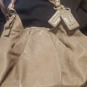Coach Tan Leather Shoulder Bag Classic Design